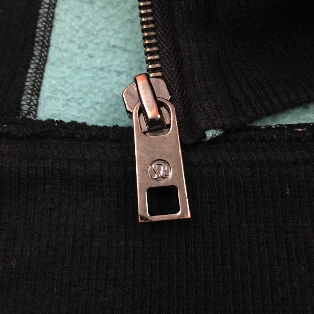 Lululemon Special Edition Cable Knit Scuba Hoodie - Picture 8 of 8